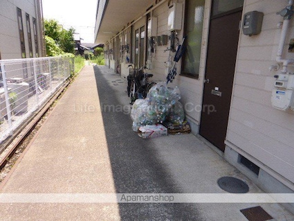 滋賀県彦根市平田町[1R/19m2]の共用部2