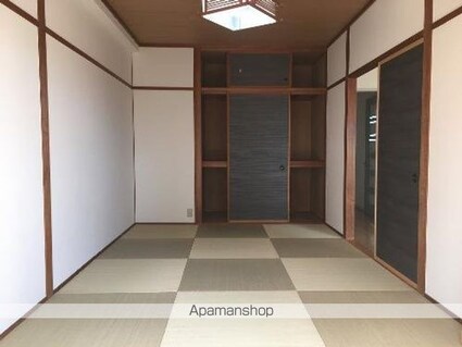 アーバンライフ鳥羽[2DK/56.76m2]のリビング・居間2