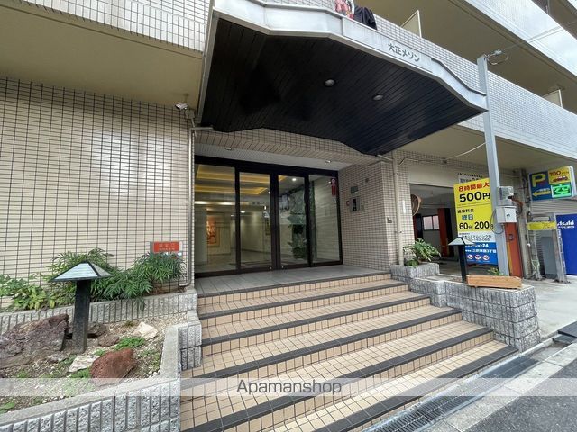 大正メゾンの玄関写真