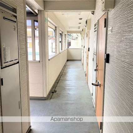 リオグラン[1K/24.15m2]のエントランス2