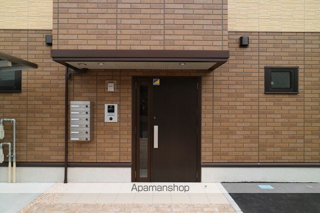 FELICE CASA B棟の玄関写真