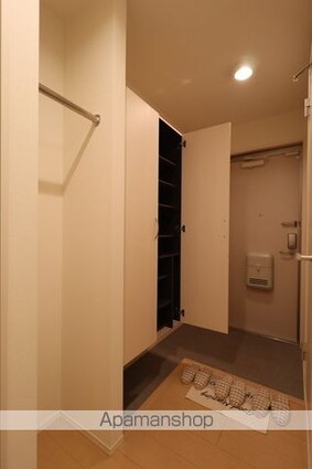 メナージュ[1LDK/44.17m2]の玄関