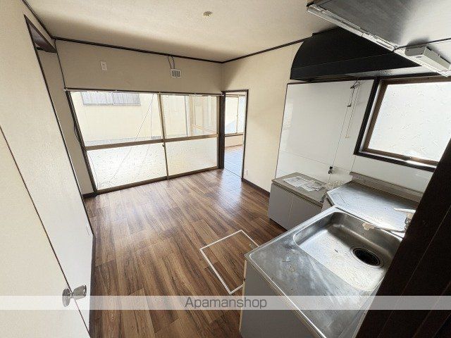 広島市安佐北区 2階建 築50年の内装写真