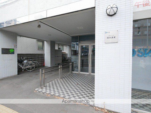 プロシード環状通東の玄関写真