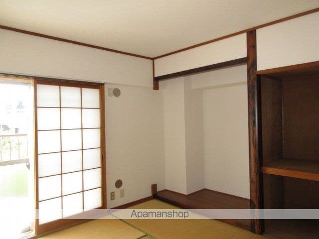 星和地所牛田コーポラス E棟の内装写真
