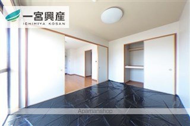 フォブールトロワ片岡の内装写真