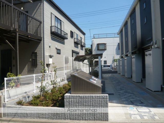 レオネクストアルブルの玄関写真