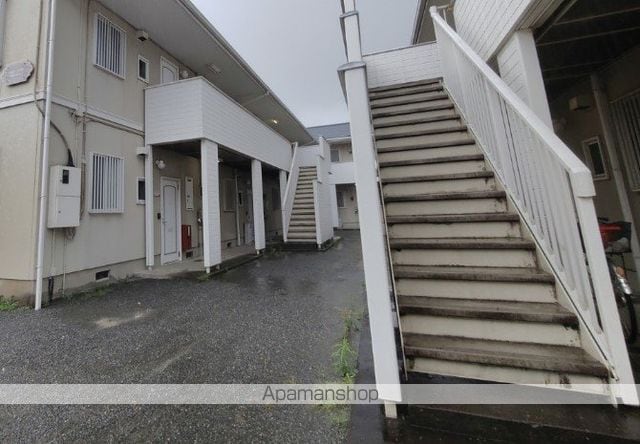 ハイツファインの玄関写真