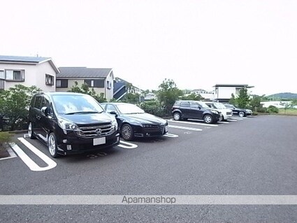 東京都八王子市上柚木[1LDK/45.6m2]の駐車場