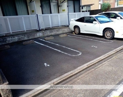 レオパレスＫＡＮＯＫＯⅡ[1K/19.87m2]の駐車場