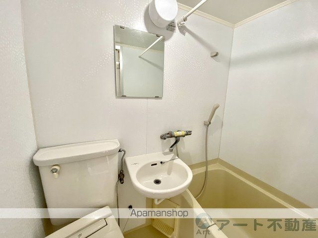レオパレスエステート千舟の内装写真