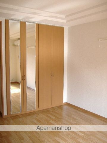 ロイヤル木の家 II番館の内装写真