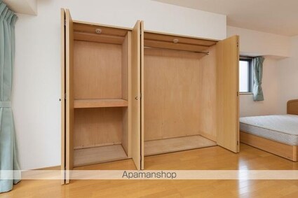 ドエール中央町[1K/34.14m2]の収納