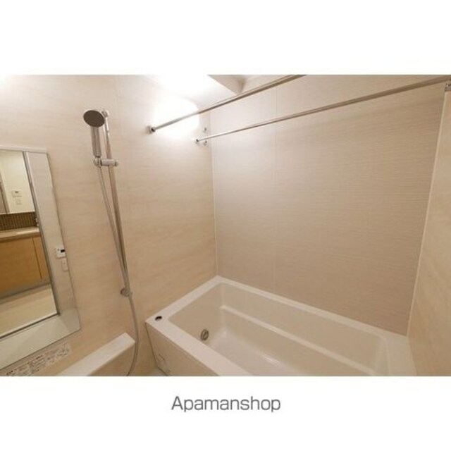 コンフォリア新宿イーストサイドタワー[2LDK/71.99m2]のバス