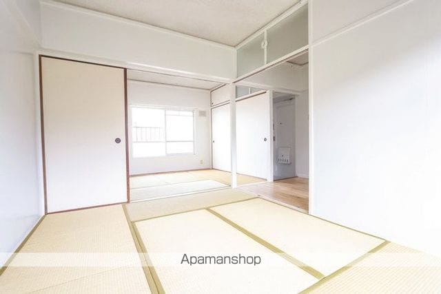 ビレッジハウス白鳥1号棟の内装写真