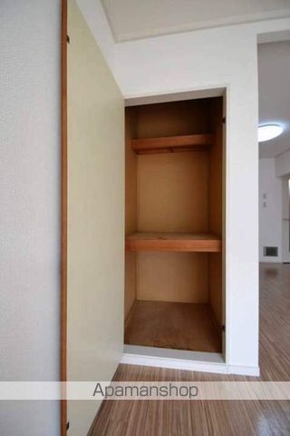 パレーシャル関の内装写真