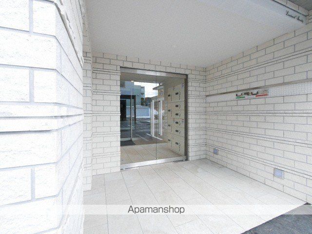 ウルス平岸の玄関写真