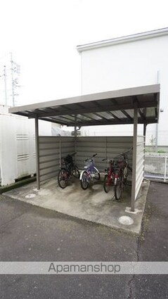 ボナール平松[2LDK/53.82m2]の共用部1