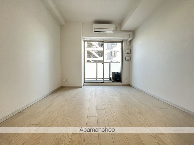 ADVANCEE江坂東デパールの内装写真