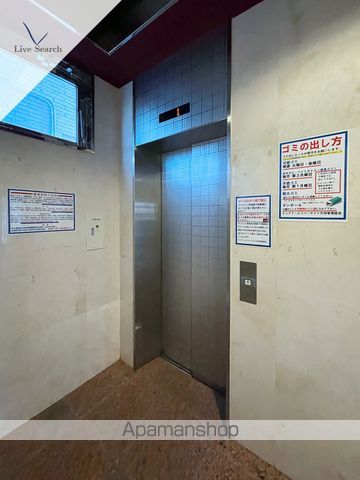 ピュアドームリバーサイド天神の内装写真