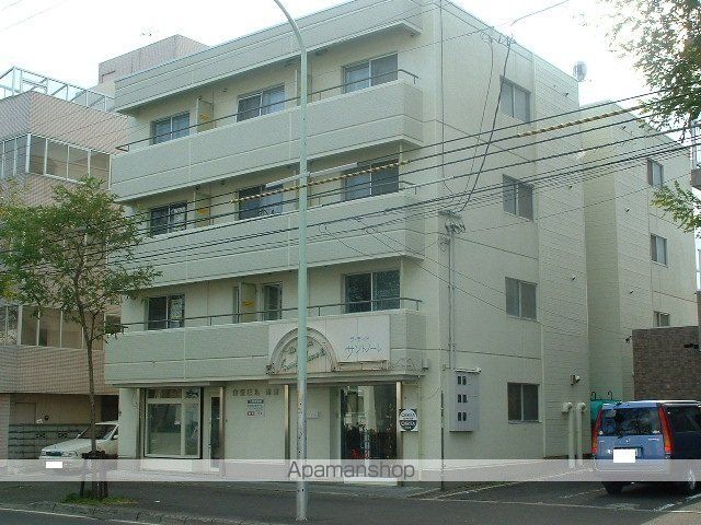 白栄ビル南郷の外観写真