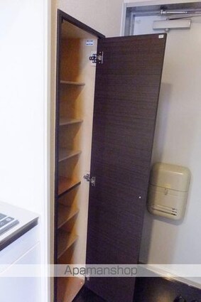 レオネクストヴィラ駒井[1K/21.7m2]の玄関