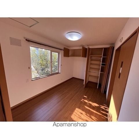 札幌市東区 2階建 築49年の内装写真