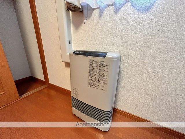 レオパレスライブリーIIIの内装写真