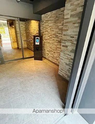 オーパスレジデンス南青山の玄関写真