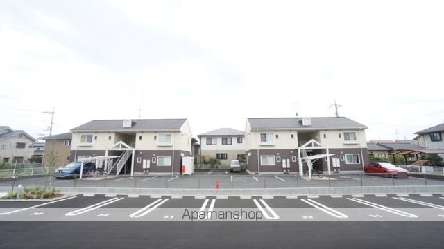 トリフォリアのその他写真