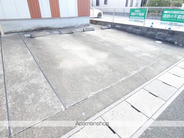 クレフラスト中島の外観写真
