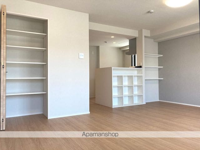 アヴァンセ東口の内装写真