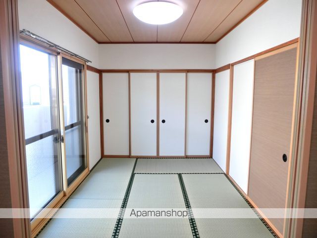 サン・ロイヤルマンションの内装写真