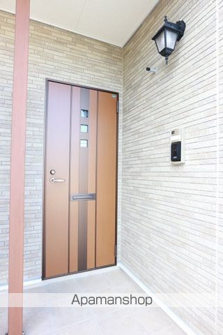 ディアコートM Aの玄関写真