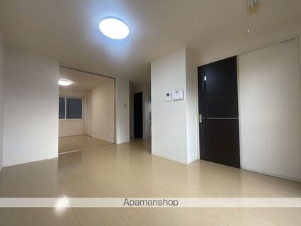 和歌山県和歌山市松江東４丁目[1LDK/44.2m2]のリビング・居間