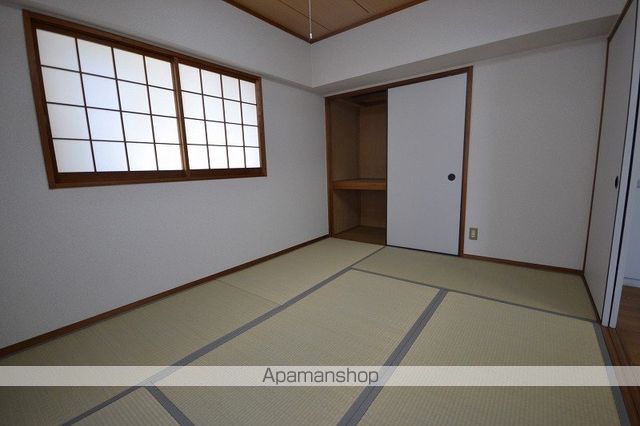 ルミエールハイツ南栄の内装写真