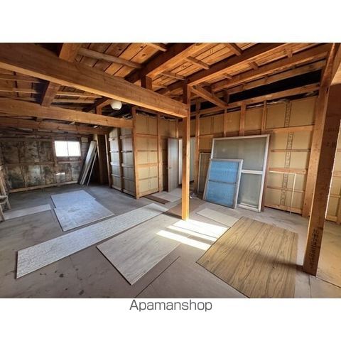 石狩市 2階建 築47年の内装写真