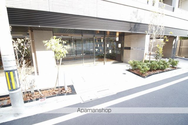 エステムコート立川ノースプレミアの玄関写真