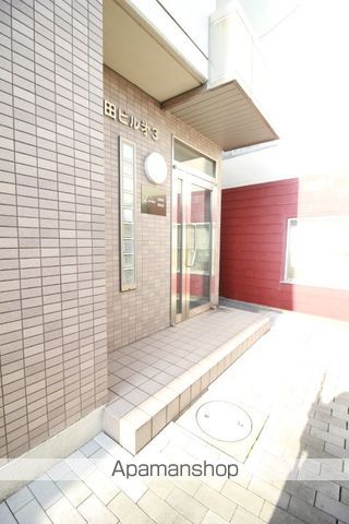 岩田ビル第3の玄関写真