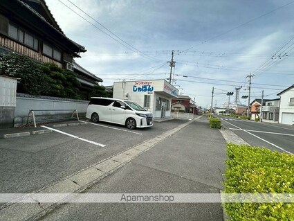 観音寺市天神町テナント[店舗/34.02m2]の駐車場1