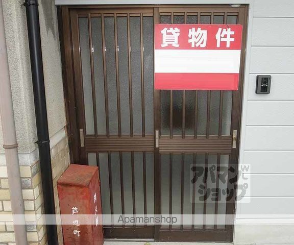 唐橋芦辺町テラスハウスの玄関写真