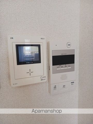アズゥ-ルの内装写真