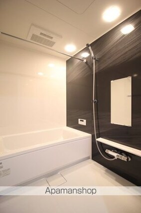 岡山県岡山市北区田町２丁目[2LDK/70m2]のバス