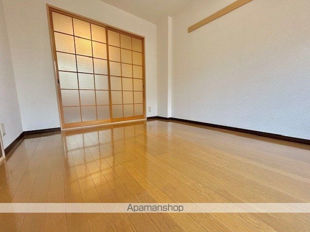 レジデンス宝積の内装写真