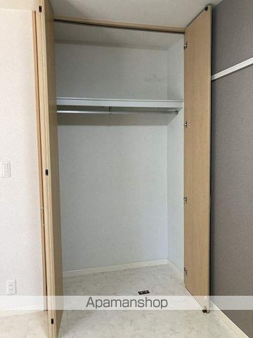 ラゼールの内装写真