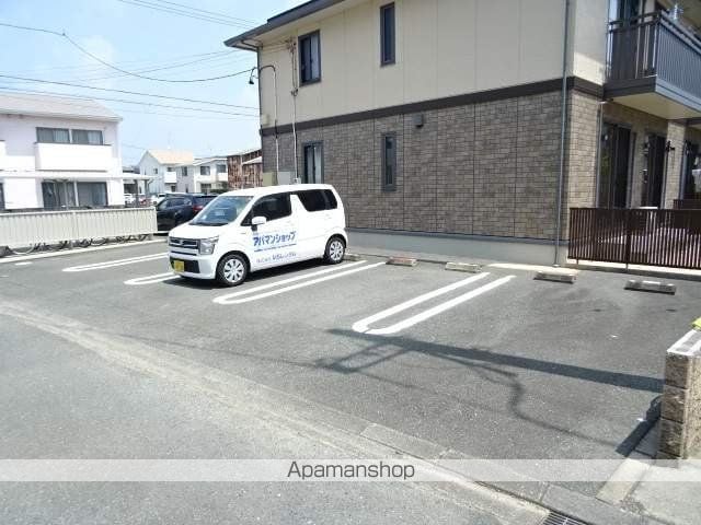 ピーノ・アーレ Bの外観写真