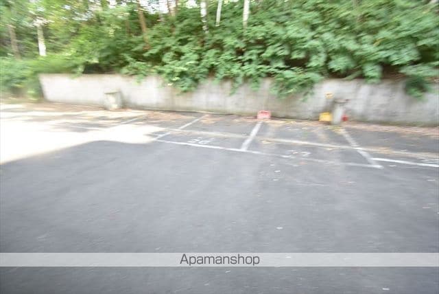 フジエール平岸の玄関写真