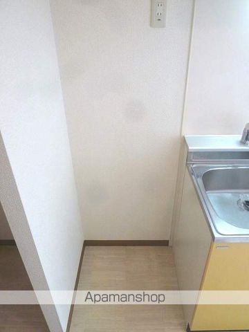 EーONEの内装写真