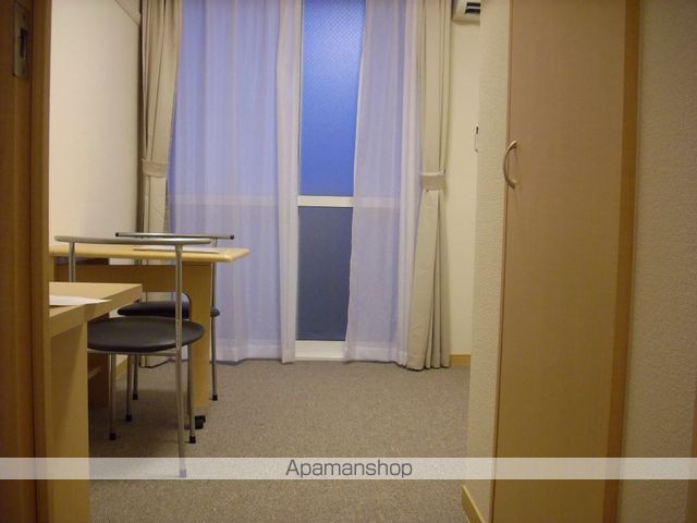 レオパレス稚児宮通の内装写真