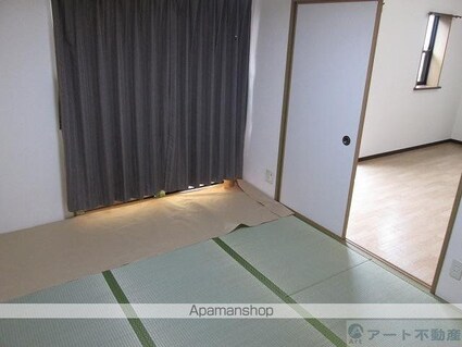 フォブール三好Ｃ棟[2LDK/52.99m2]の内装3